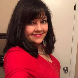 Meet your Posher, Pam